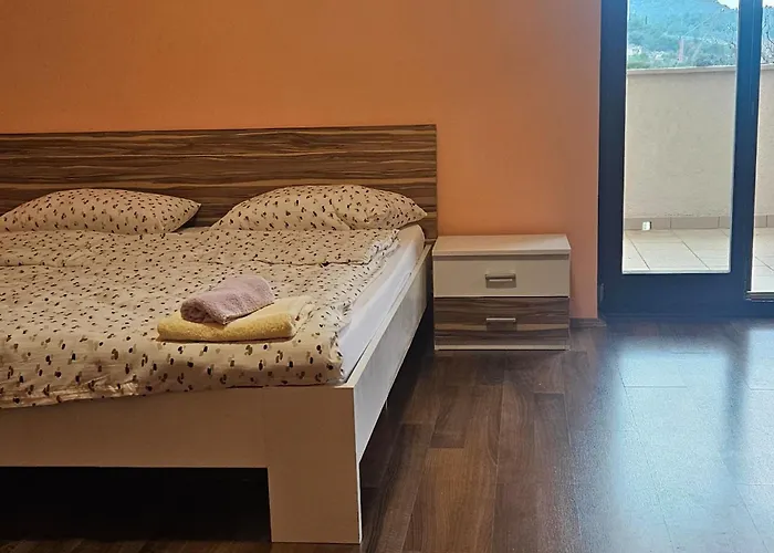 Vikendica * Donji Humac